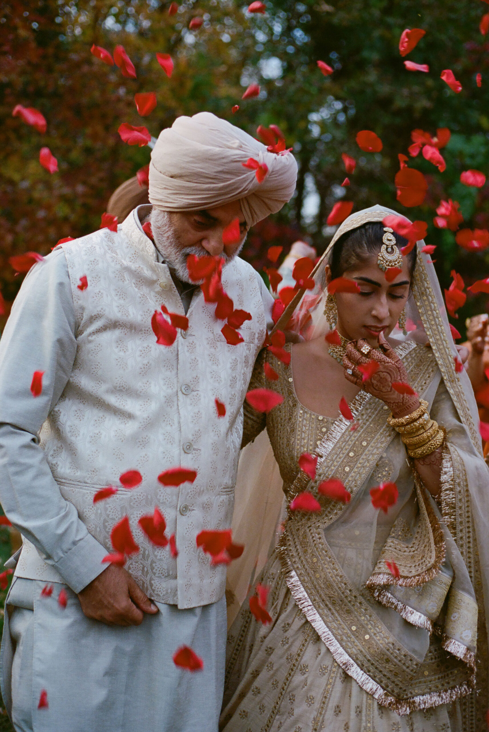 sikh wedding shot on film by parkers pictures